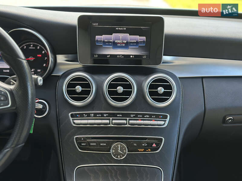 Седан Mercedes-Benz C-Class 2017 в Киеве