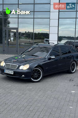 Універсал Mercedes-Benz C-Class 2004 в 