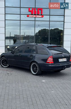 Універсал Mercedes-Benz C-Class 2004 в 