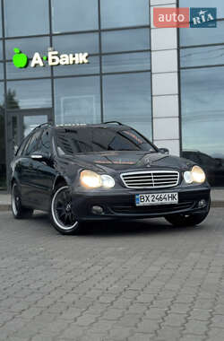 Універсал Mercedes-Benz C-Class 2004 в 