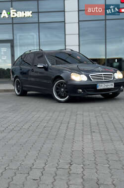 Універсал Mercedes-Benz C-Class 2004 в 