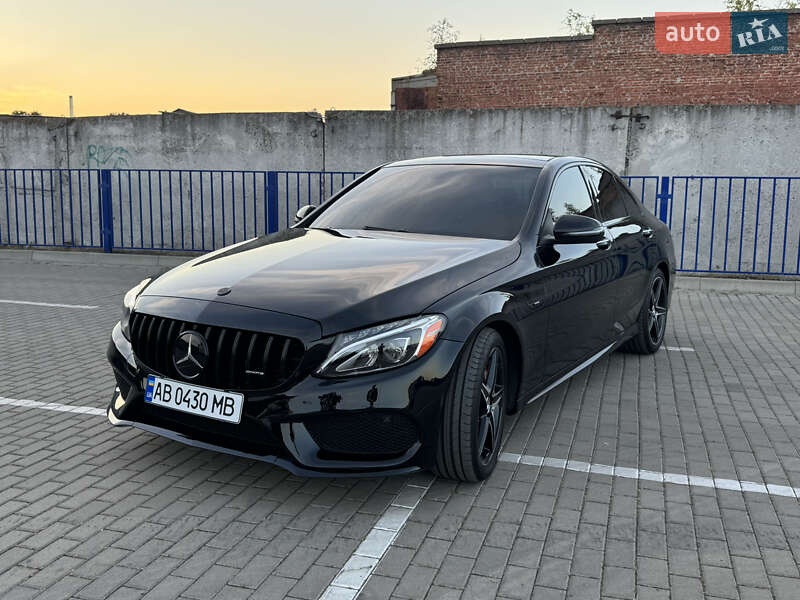 Седан Mercedes-Benz C-Class 2017 в 