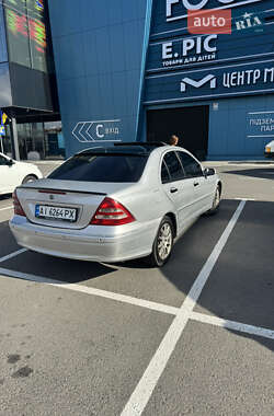 Седан Mercedes-Benz C-Class 2002 в 