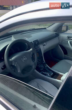 Седан Mercedes-Benz C-Class 2000 в 