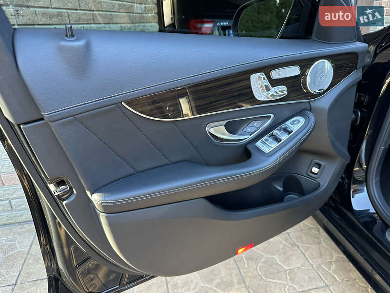 Седан Mercedes-Benz C-Class 2015 в Киеве фото 44 Седан Mercedes-Benz C-Class 2015 в Киеве