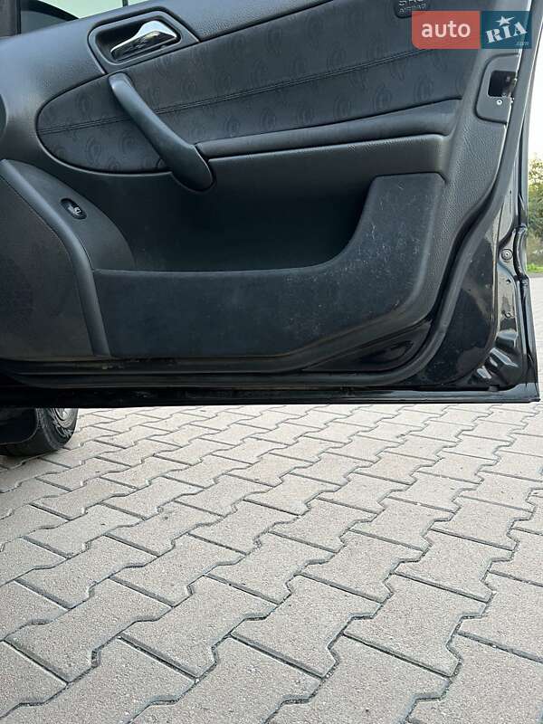 Седан Mercedes-Benz C-Class 2002 в Житомире фото 14 Седан Mercedes-Benz C-Class 2002 в Житомире