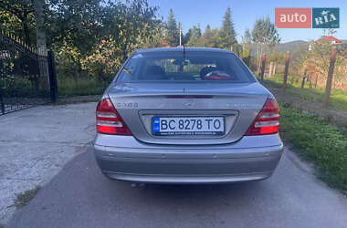 Седан Mercedes-Benz C-Class 2003 в  фото 5 Седан Mercedes-Benz C-Class 2003 в