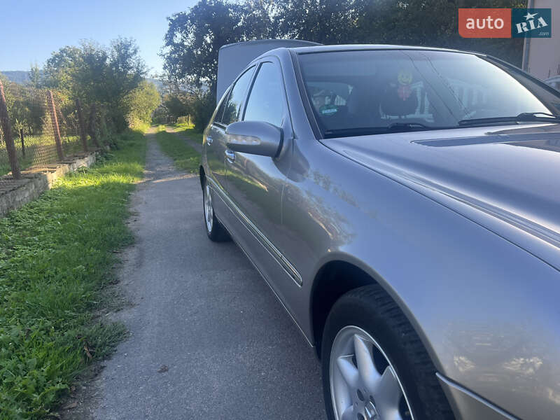 Седан Mercedes-Benz C-Class 2003 в Сколе