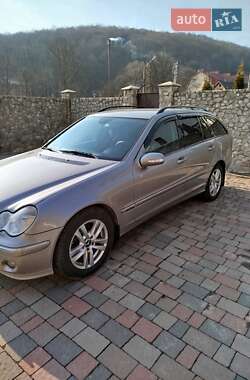 Универсал Mercedes-Benz C-Class 2005 в Кицмани