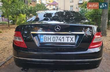 Седан Mercedes-Benz C-Class 2010 в 