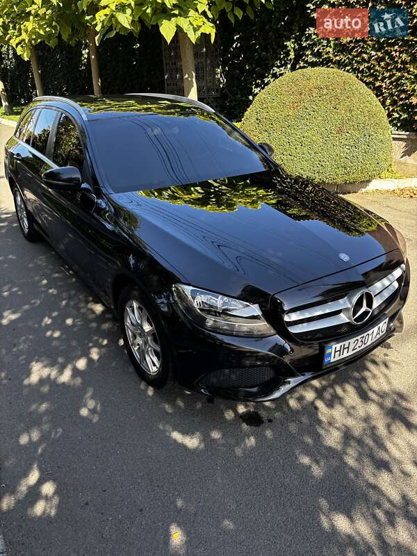 Универсал Mercedes-Benz C-Class 2015 в Одессе