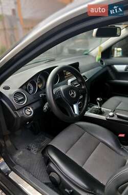Универсал Mercedes-Benz C-Class 2011 в 