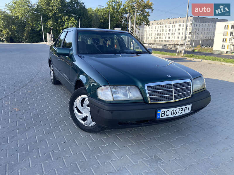 Mercedes-Benz C-Class 1995