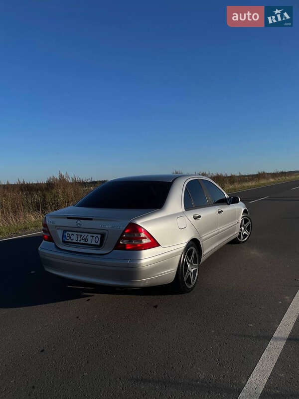 Седан Mercedes-Benz C-Class 2002 в Рава-Русской