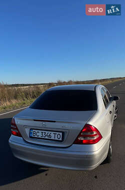 Седан Mercedes-Benz C-Class 2002 в Рава-Русской