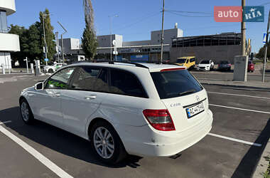 Универсал Mercedes-Benz C-Class 2010 в 