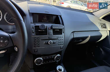 Универсал Mercedes-Benz C-Class 2010 в 