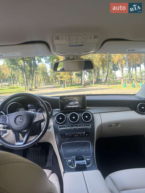 Седан Mercedes-Benz C-Class 2016 в Киеве