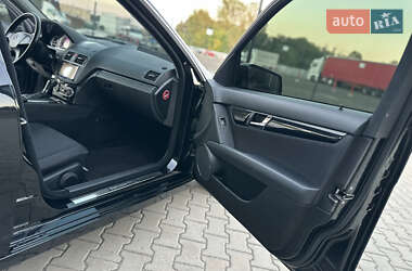 Универсал Mercedes-Benz C-Class 2011 в 