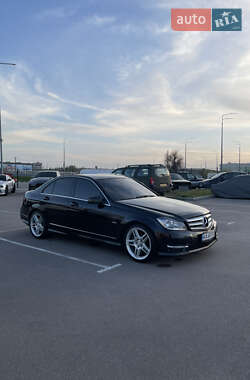 Седан Mercedes-Benz C-Class 2011 в Києві