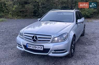 Универсал Mercedes-Benz C-Class 2013 в Гнивани
