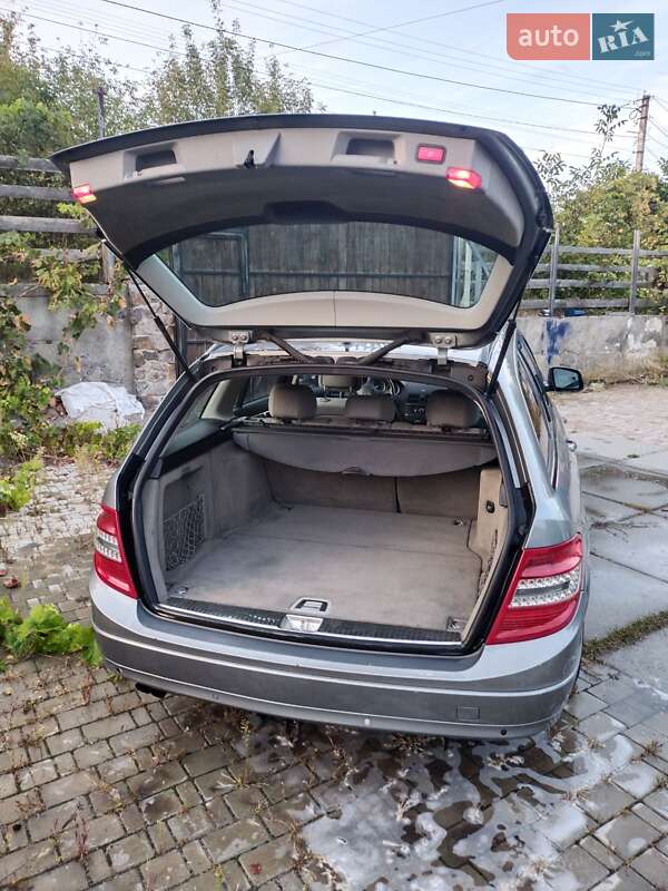 Универсал Mercedes-Benz C-Class 2007 в Киеве фото 6 Универсал Mercedes-Benz C-Class 2007 в Киеве