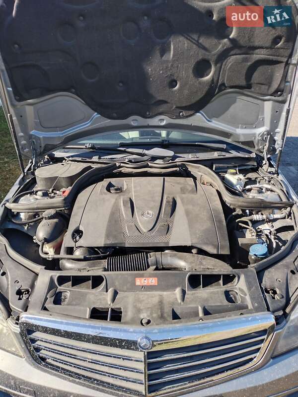 Универсал Mercedes-Benz C-Class 2007 в Киеве фото 11 Универсал Mercedes-Benz C-Class 2007 в Киеве