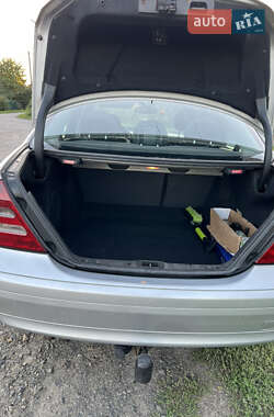 Седан Mercedes-Benz C-Class 2003 в 