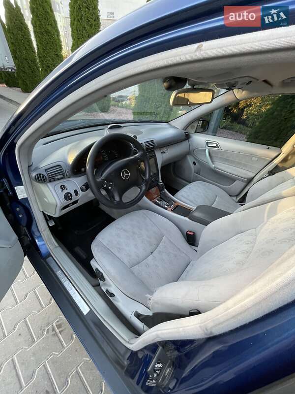 Универсал Mercedes-Benz C-Class 2001 в Житомире