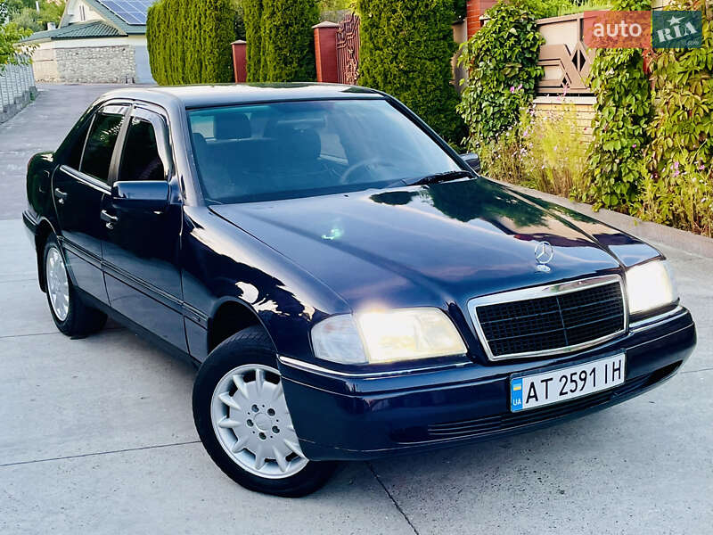 Седан Mercedes-Benz C-Class 1997 в Ивано-Франковске