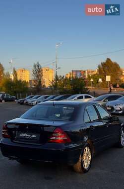 Седан Mercedes-Benz C-Class 2002 в 