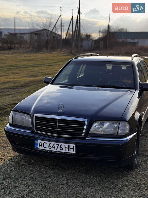 Универсал Mercedes-Benz C-Class 2000 в Луцке