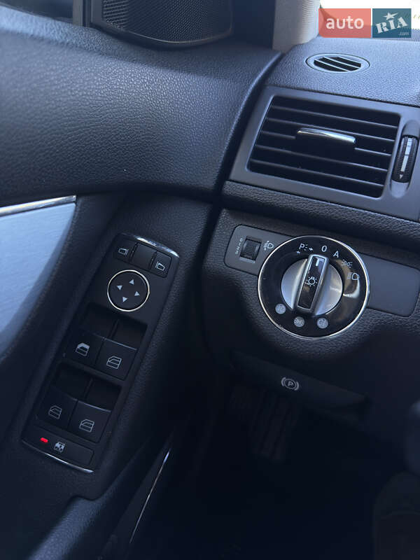 Седан Mercedes-Benz C-Class 2008 в Одессе