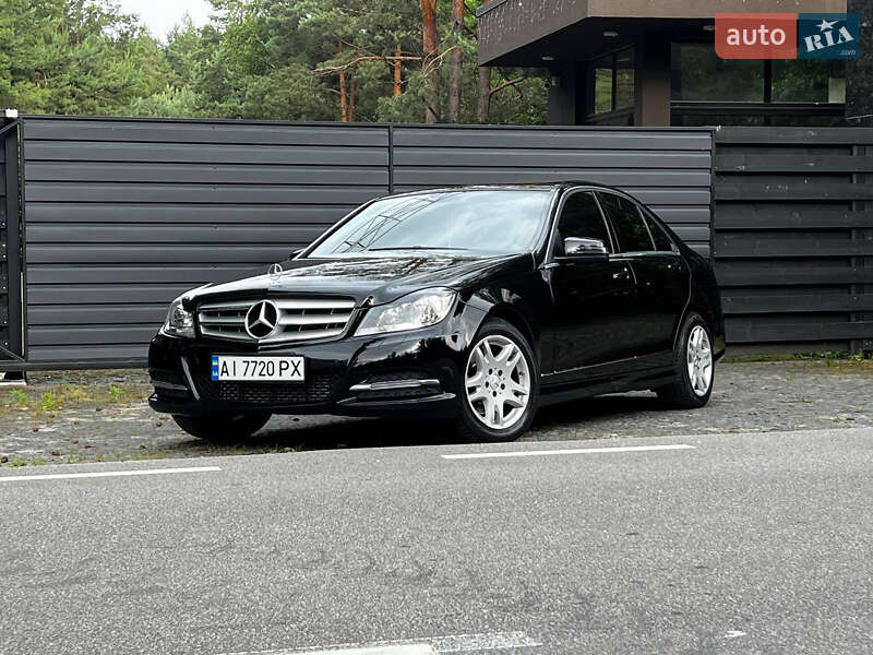 Седан Mercedes-Benz C-Class 2013 в 