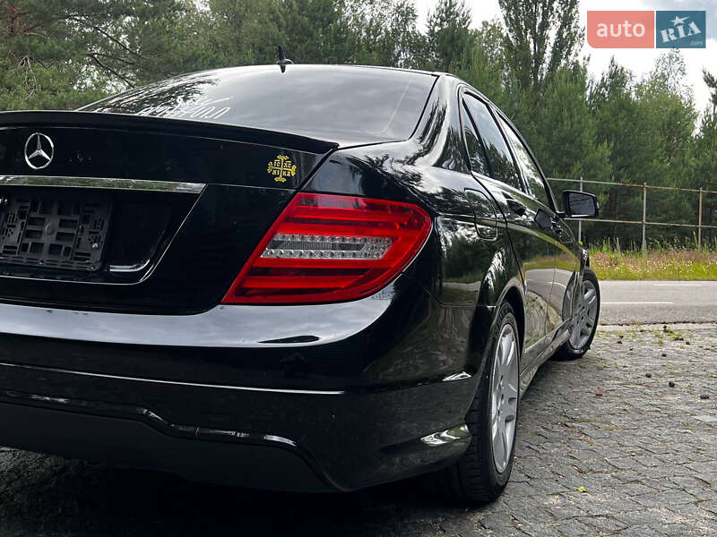 Седан Mercedes-Benz C-Class 2013 в Бучі