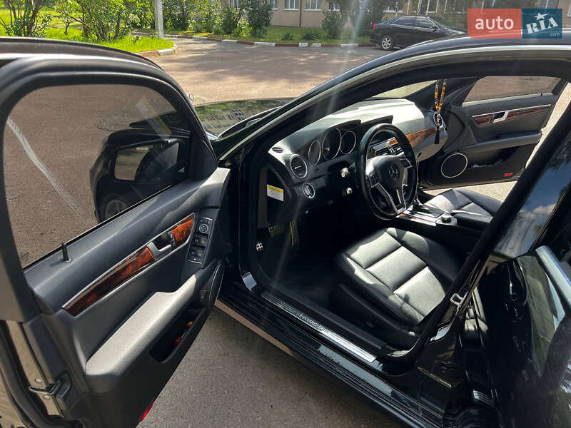 Седан Mercedes-Benz C-Class 2013 в Бучі