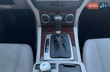 Седан Mercedes-Benz C-Class 2010 в 