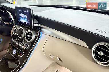 Купе Mercedes-Benz C-Class 2016 в 