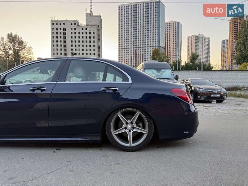 Седан Mercedes-Benz C-Class 2015 в Киеве