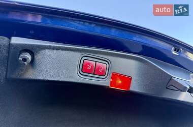 Купе Mercedes-Benz C-Class 2016 в 