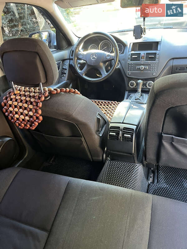 Универсал Mercedes-Benz C-Class 2008 в Житомире