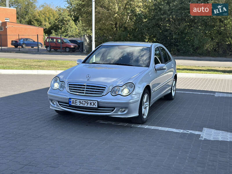 Mercedes-Benz C-Class 2006