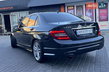 Седан Mercedes-Benz C-Class 2012 в 