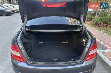 Седан Mercedes-Benz C-Class 2007 в 