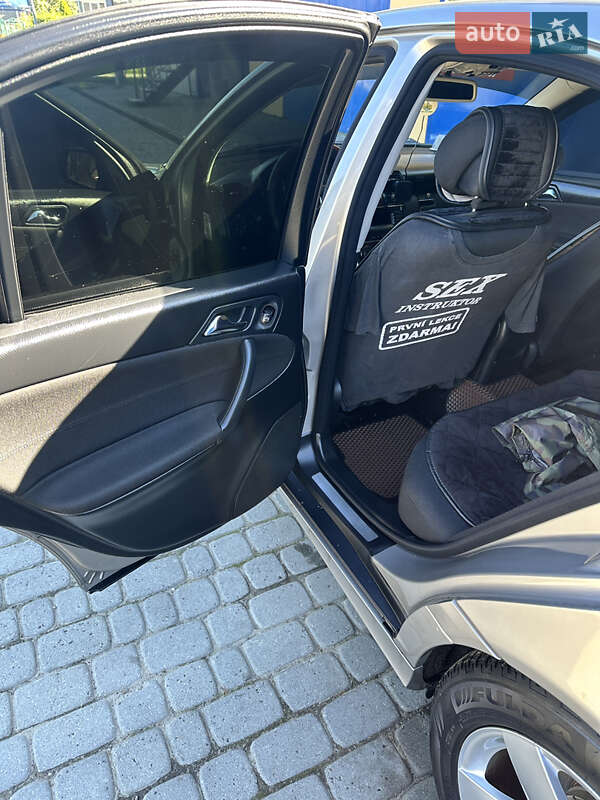 Седан Mercedes-Benz C-Class 2004 в Ивано-Франковске