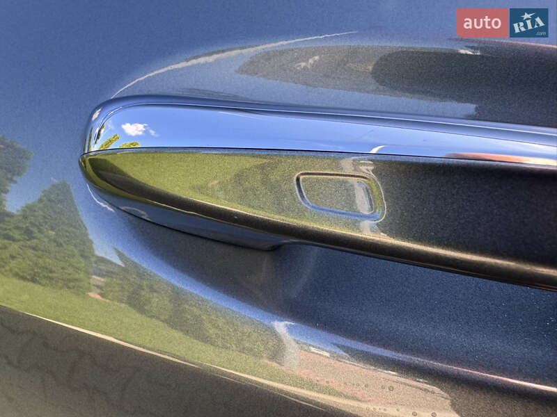 Седан Mercedes-Benz C-Class 2016 в Киеве