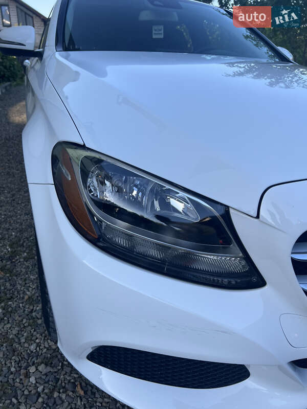 Седан Mercedes-Benz C-Class 2016 в Косові