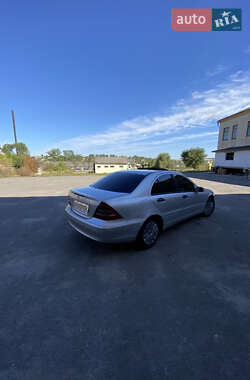 Седан Mercedes-Benz C-Class 2001 в 