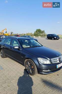Універсал Mercedes-Benz C-Class 2012 в 
