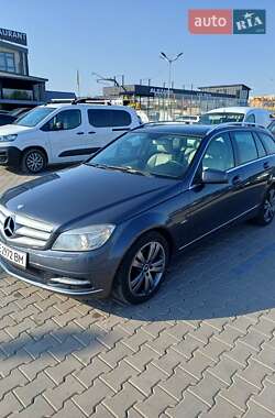 Універсал Mercedes-Benz C-Class 2012 в 